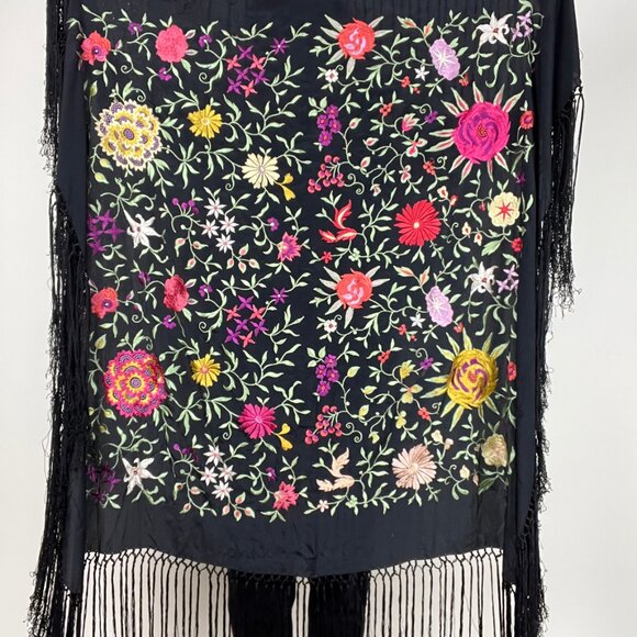 Vintage Piano Shawl Embroidered Floral Silk Fringe Witchy Boho Bohemian Manila - Picture 2 of 14